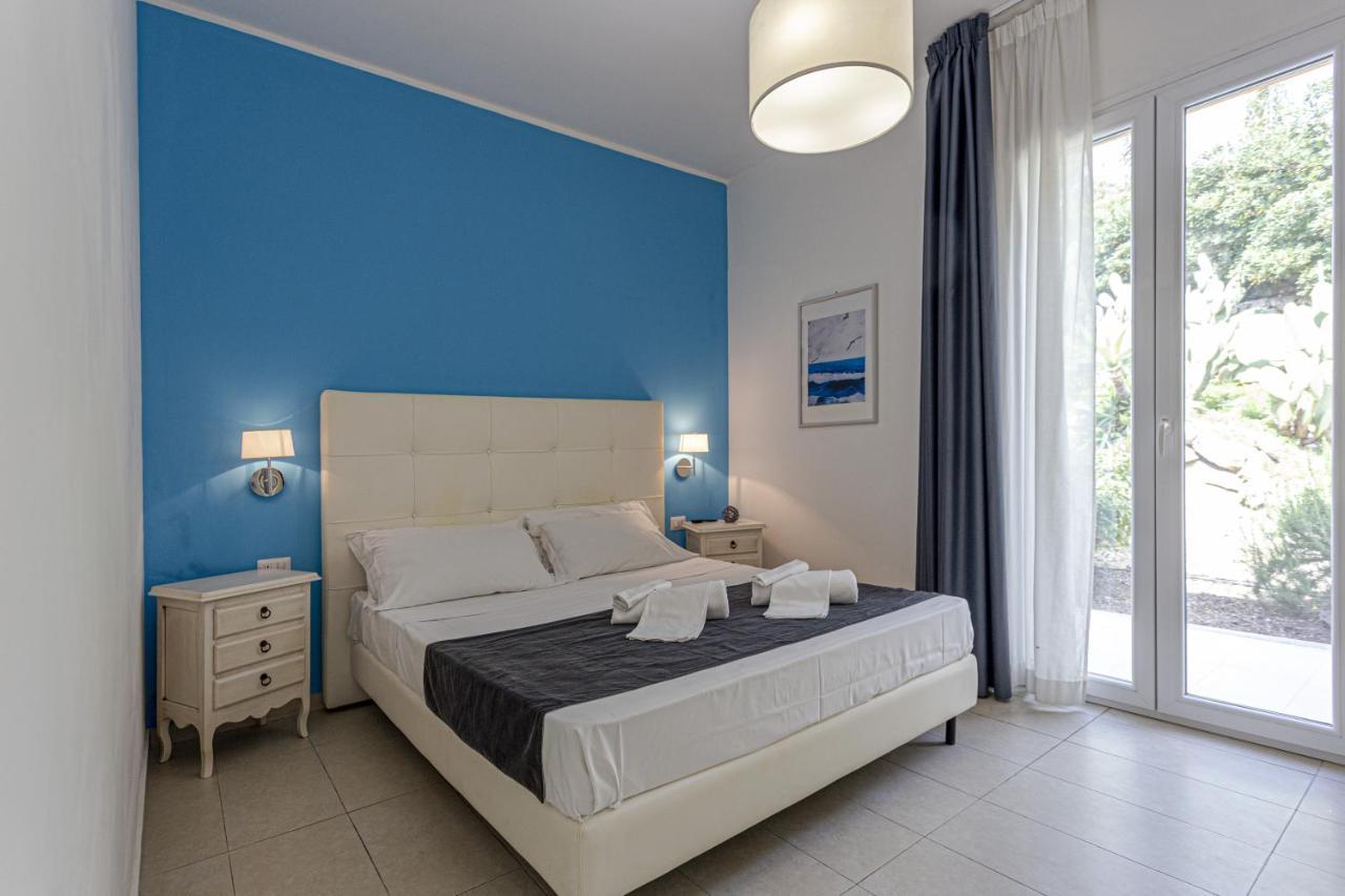 Small Luxury Apartments Pool And Sea View - Stella Del Mare Fontane Bianche Bagian luar foto