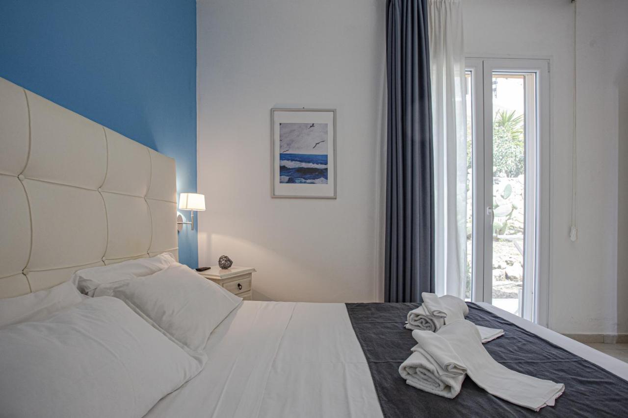 Small Luxury Apartments Pool And Sea View - Stella Del Mare Fontane Bianche Bagian luar foto