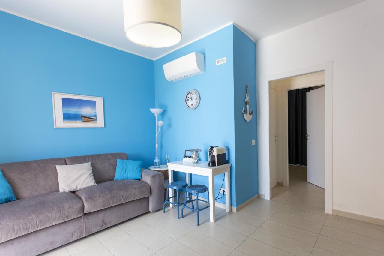 Small Luxury Apartments Pool And Sea View - Stella Del Mare Fontane Bianche Bagian luar foto