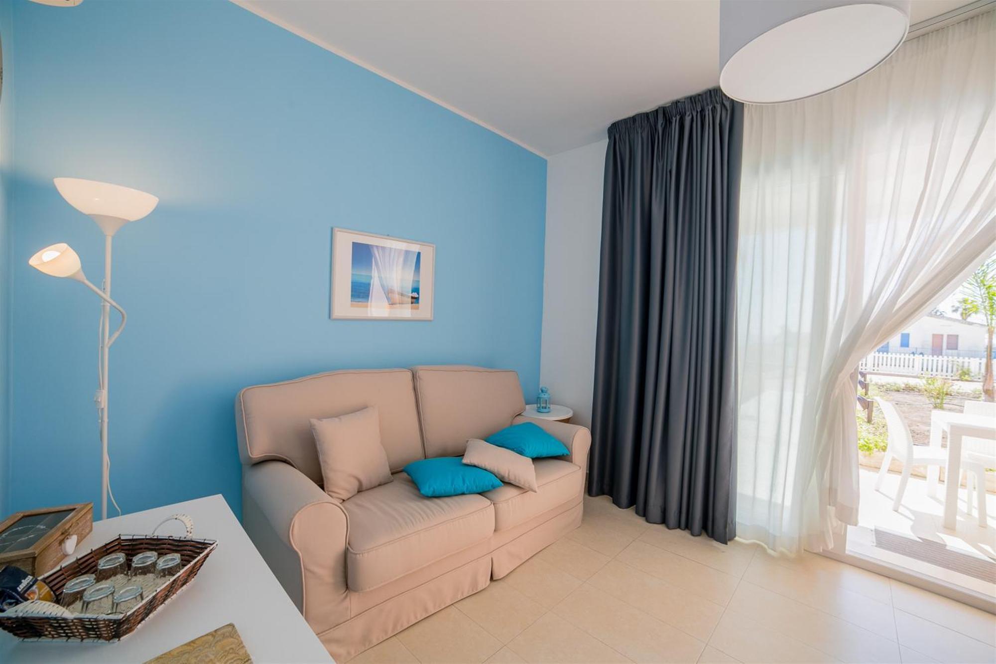 Small Luxury Apartments Pool And Sea View - Stella Del Mare Fontane Bianche Bagian luar foto